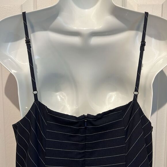 Banana Republic Navy with White Pinstripes Wide Leg Ankle Length Jumpsuit Sz 8P - Picture 9 of 14